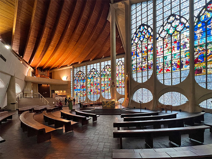 Normandie Sehenswürdigkeiten - Église Sainte-Jeanne d’Arc 